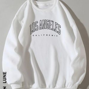 New only tried on once. White hoodie, Size: (Medium 6)